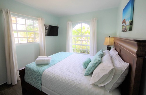 Boroncana Villa | 3 bedroom accommodation in Noord