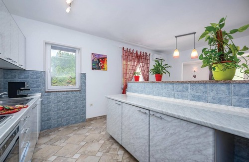 Tupljak House | 3 bedroom amazing home in Podpican