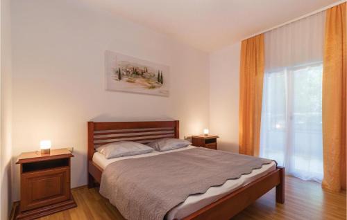 Pjescana Uvala Apartment | 3 Bedroom Awesome Apartment In Pula