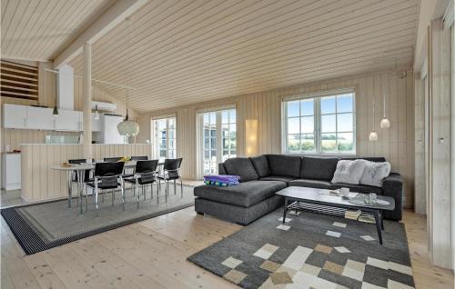 Frolunde House | 3 Bedroom Beautiful Home In Slagelse