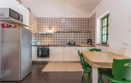 Sukosan House | 3 Bedroom Cozy Home In Sukosan