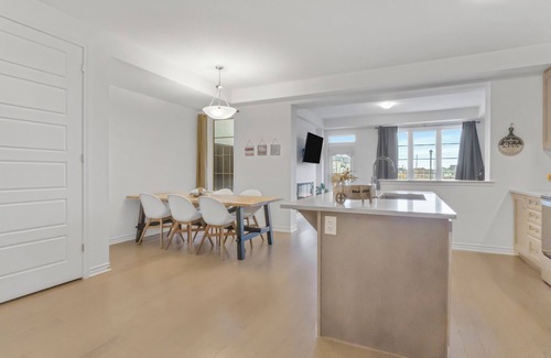 Churchill Meadows House | 3 Bedroom house in Best Neighbourhood: 2024 built, 30 mins from Toronto Downtown