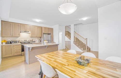 Churchill Meadows House | 3 Bedroom house in Best Neighbourhood: 2024 built, 30 mins from Toronto Downtown