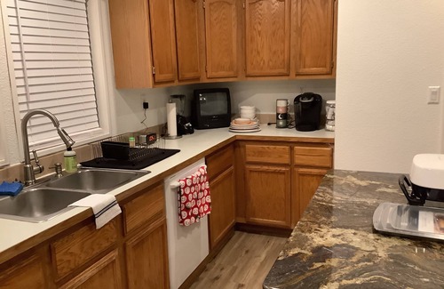 Williams House | 3-bedroom house in quiet and peaceful area in Williams az. with WiFi