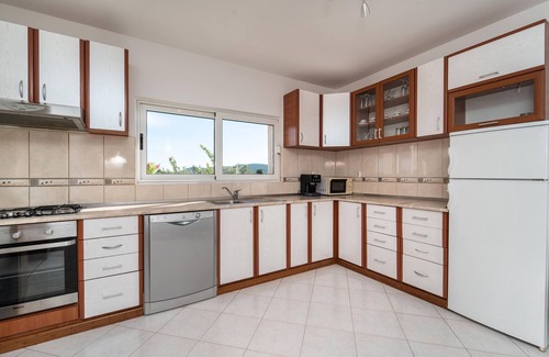 Velim Apartment | 3 bedroom nice apartment in Radasinovci