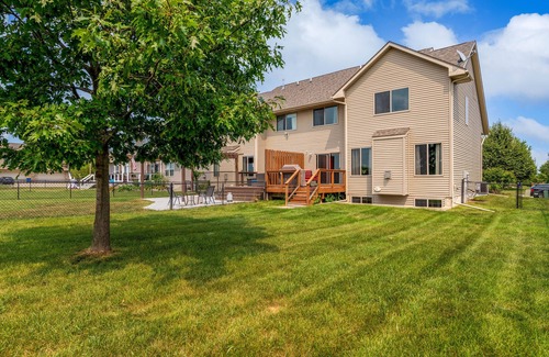 Wickham House | 3 Bedroom w/King Suite - Home away from home!