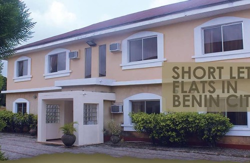 Benin City Apartment | 3 BR Apartment with SWIMMING POOL