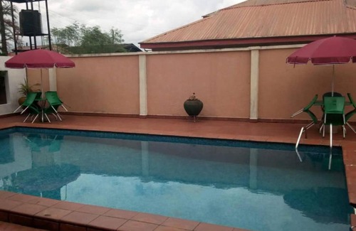 Benin City Apartment | 3 BR Apartment with SWIMMING POOL