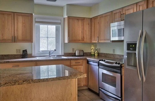Daufuskie Island Condo | 3 BR Villa Steps from Beach