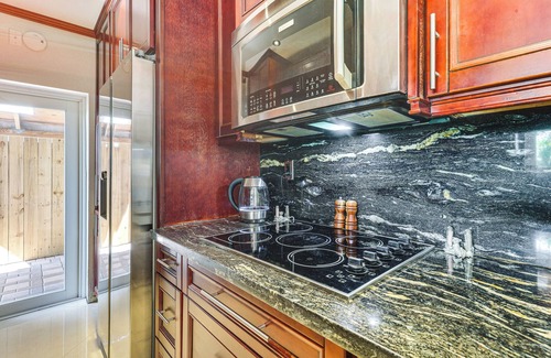 Deerfield Beach Cottage | 3 Mi to Deerfield Beach! Home w/Poolside Oasis!