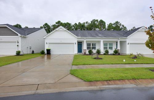 Ocean Isle Beach House | 3 Mi to Sand and Surf Ocean Isle Beach Retreat!
