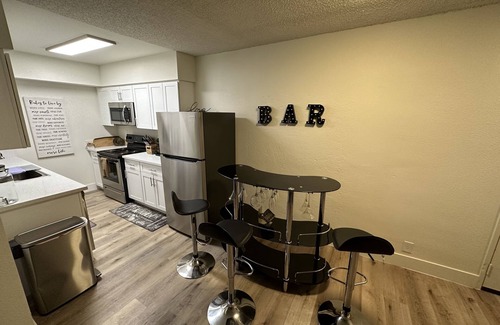 Winchester Apartment | 3 Min Walk to Strip/Free Parking Near Stratosphere Casino/Entire Apartment