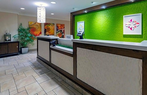 Devens Hotel | 3-Star Hotel ∙ Hilton Garden Inn Devens Common