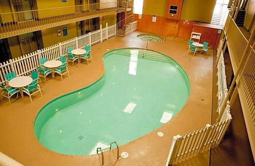 Marquette Hotel | 3-Star Hotel ∙ Ramada by Wyndham Marquette