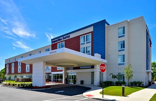 Voorhees Hotel | 3-Star Hotel ∙ SpringHill Suites by Marriott Voorhees Mt. Laurel/Cherry Hill