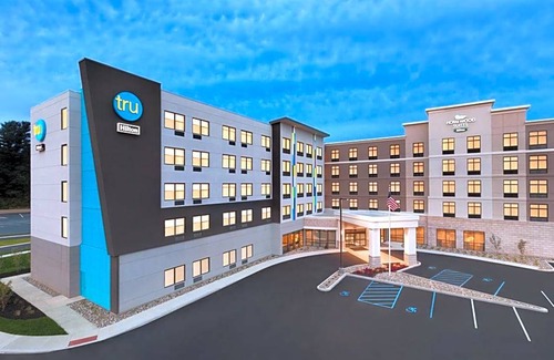 Westmere Hotel | 3-Star Hotel ∙ Tru by Hilton Albany Crossgates Mall