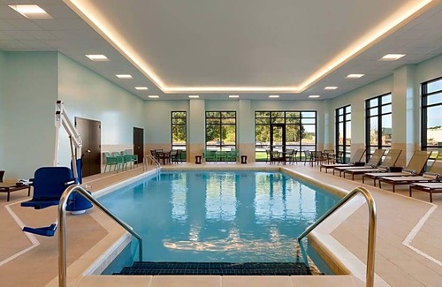 Westmere Hotel | 3-Star Hotel ∙ Tru by Hilton Albany Crossgates Mall