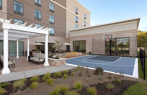 Westmere Hotel | 3-Star Hotel ∙ Tru by Hilton Albany Crossgates Mall
