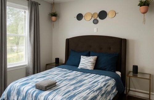 Peak's Suburban Addition Apartment | 3 STATE FAIR l DT Dallas l FIFA READY l Staycation 1Bd1Ba