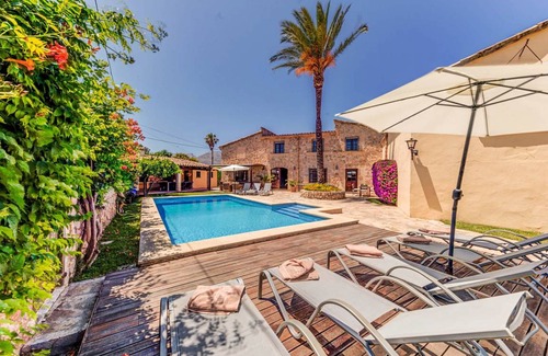 Pollensa Villa | 300 m² Villa ∙ 4 bedrooms ∙ 8 guests