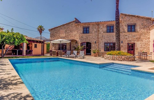 Pollensa Villa | 300 m² Villa ∙ 4 bedrooms ∙ 8 guests