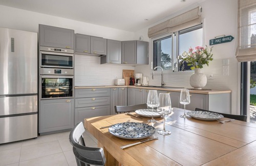 Arzon Ski Chalet | 300m from the beach - Large terrace - Sleeps 8