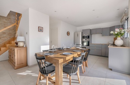 Arzon Ski Chalet | 300m from the beach - Large terrace - Sleeps 8