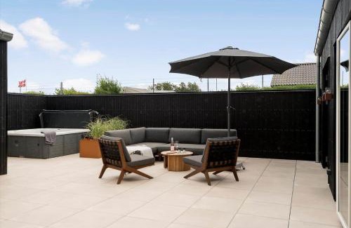Saksild Strand House | 30477-Odder-Strandvaenget-2
