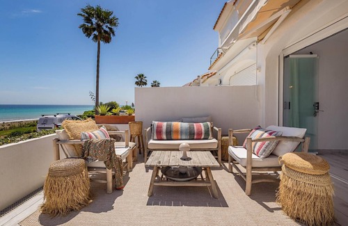 Manilva Ski Chalet | 3128 Beachfront Casa Luna in Aldea Beach