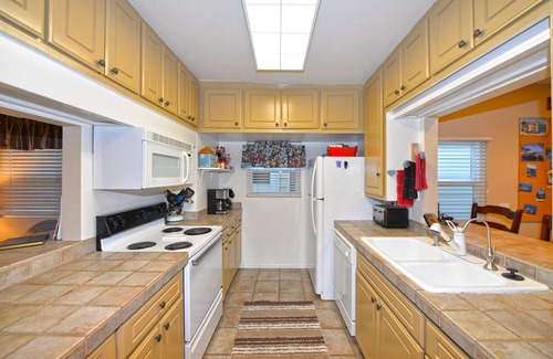 Avalon House | 315CE: 3B 2B CART, WIFI, BBQ