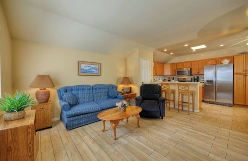 Avalon House | 317CE: Cozy 1 Bdrm Cottage. Â Minutes from the Beach, Restaurants and Shops! - 3