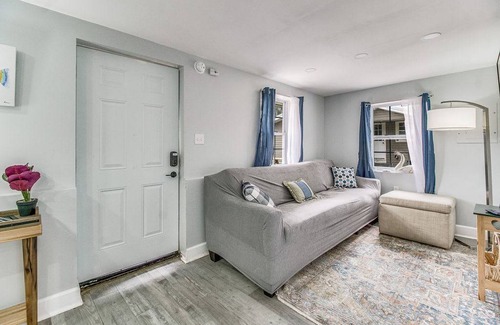 West Pensacola Villa | 326 m² Villa ∙ 2 bedrooms ∙ 10 guests