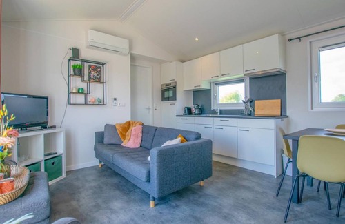 Municipality of Stichtse Vecht Ski Chalet | 33 m² Chalet ∙ 2 bedrooms ∙ 4 guests