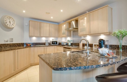 West Bay Apartment | 33 Quayside - Two Bedroom Apartment, Sleeps 4