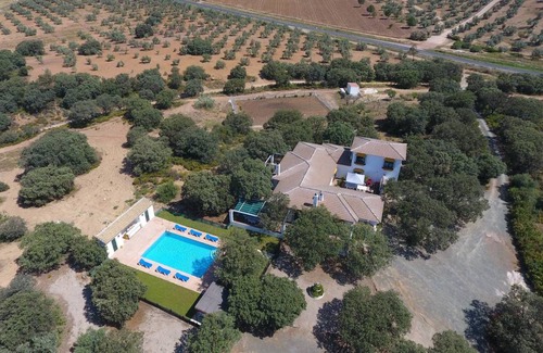 Archidona House | 330 m² House ∙ 7 bedrooms ∙ 18 guests