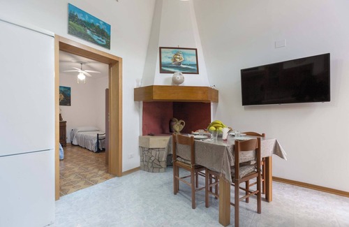 Torre San Giovanni Apartment | 3342 Casa di Enza by Barbarhouse