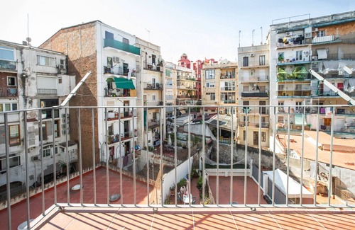 El Poble-sec Apartment | 33PAR1094 - Magnific 2BR Flat in Poble Sec