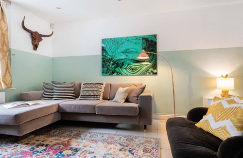 Paddington House | 350 m² House ∙ 6 bedrooms ∙ 12 guests