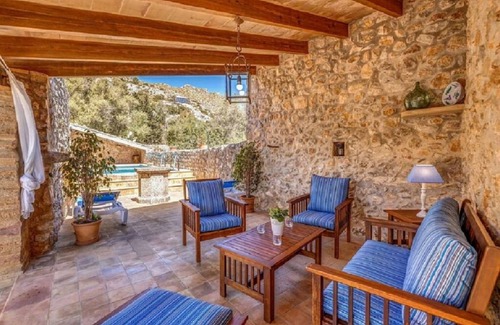 Urbanitzacio la Font Villa | 355 m² Villa ∙ 5 bedrooms ∙ 8 guests