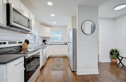 Walnut Hills Apartment | 38 m² Apartment ∙ 2 guests