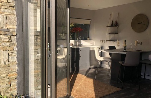 Cleggan Apartment | 399 Bruion Apartment Cleggan-2 Bedroom-Sleeps 4