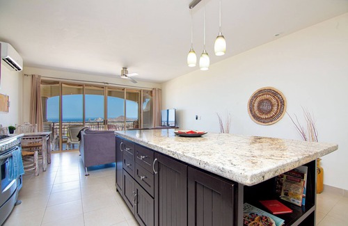 Cabo San Lucas Apartment | 3BD/2BA 2nd Floor Condo w/Amazing Views