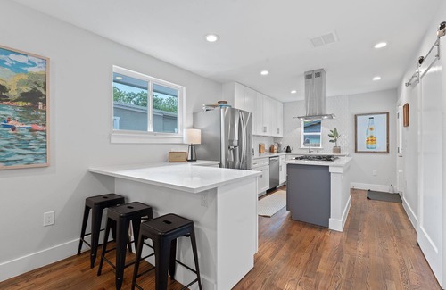 South Manchaca House | 3BR Getaway - Pool | Near SOCO and Downtown ATX