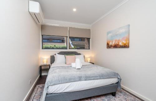 Garran House | 3BR Home near Canberra Hospital and Parliament - Hosted by CanStay