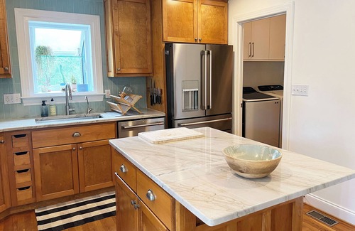 Joelton House | 3BR house on acreage just outside of Nashville with gym, hot tub, and fireplace