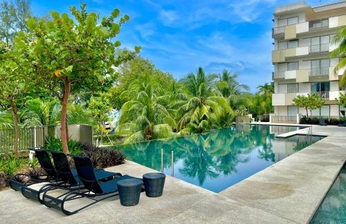 Batu Ferringhi House | 3BR Penthouse By The Sea