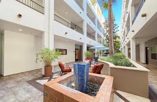 Encino Hotel | 3BR Retreat in Prime Valley Location 109