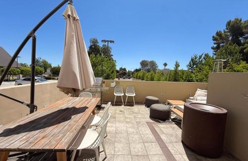 Encino Hotel | 3BR Retreat in Prime Valley Location 109