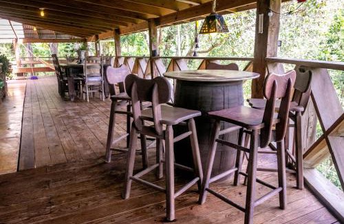 La Vega Province Villa | 3BR Riverside Secret Retreat