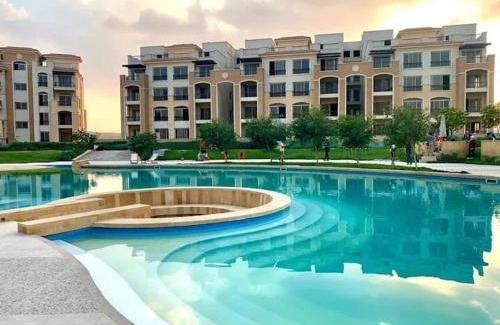 Cairo Apartment | 3BR Stylish Apt Ensuite & Pvt Garden, New Cairo, Stone Residence